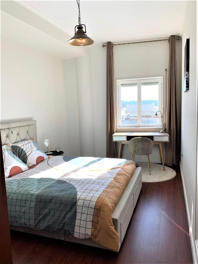 Charm City Center Apt 140M2 & Free Parking Apartman Braga Kültér fotó