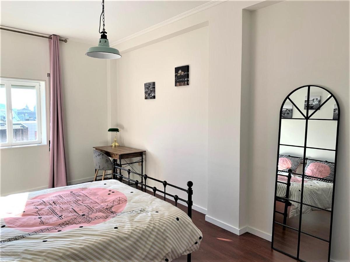 Charm City Center Apt 140M2 & Free Parking Apartman Braga Kültér fotó