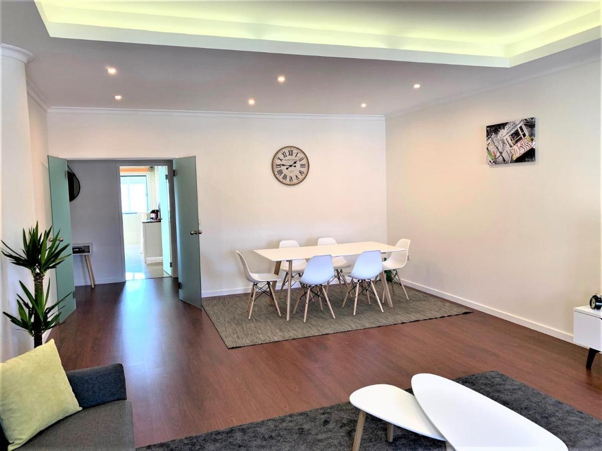 Charm City Center Apt 140M2 & Free Parking Apartman Braga Kültér fotó