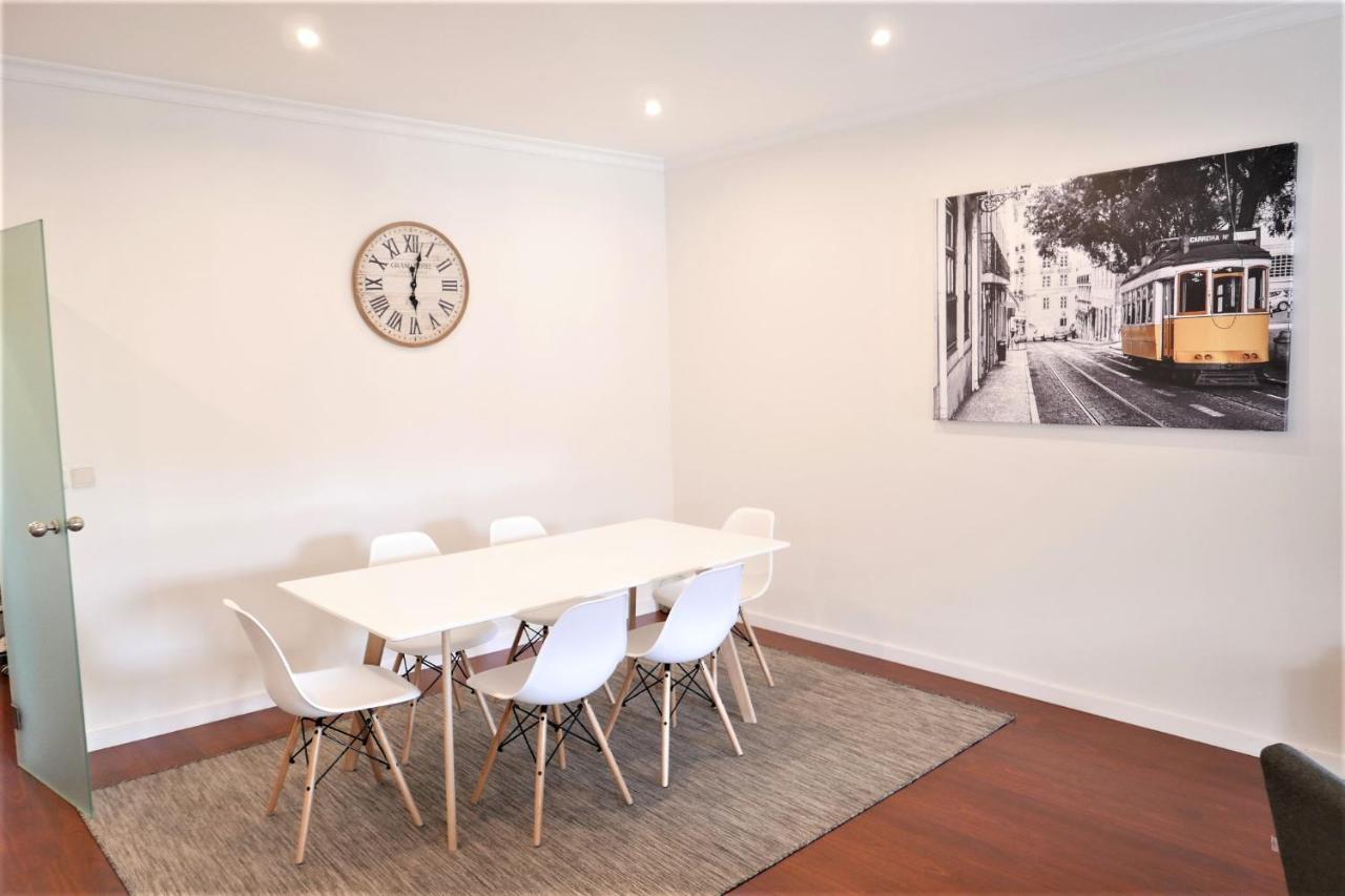 Charm City Center Apt 140M2 & Free Parking Apartman Braga Kültér fotó
