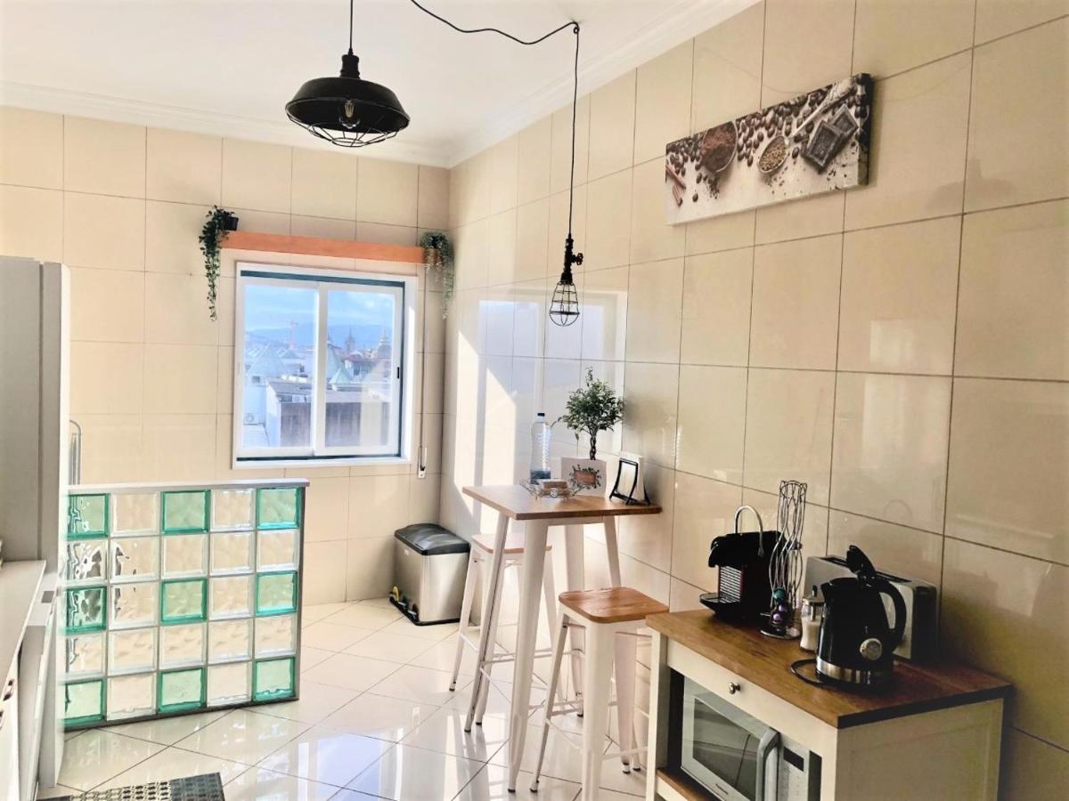 Charm City Center Apt 140M2 & Free Parking Apartman Braga Kültér fotó